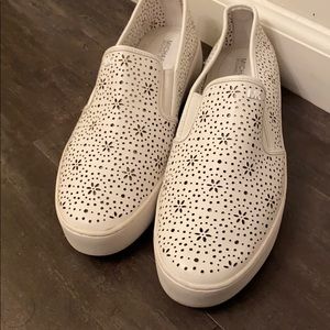 White Micheal Kors leather cut outs sz 11